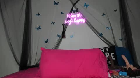 bigbuttsarena online show from 11, 1, 2025