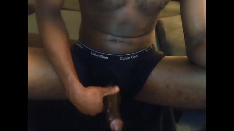 Snapshot of bigcalvin10 chatting on 4, 10, 2025 bigcalvin10 online show from 4, 10, 2025