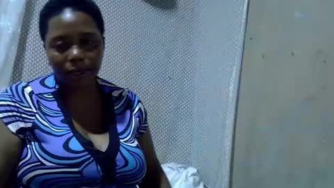 Snapshot of bigclit_wethairypus chatting on 25, 6, 2026 bigclit_wethairypus online show from 25, 6, 2026