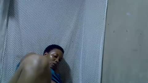 Snapshot of bigclit_wethairypus chatting on 3, 7, 2026 bigclit_wethairypus online show from 3, 7, 2026