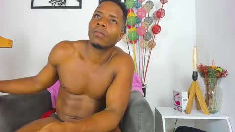 sexy muscle online show from 23, 1, 2025