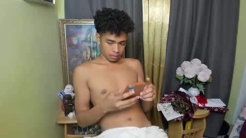 Snapshot of bigcock_moreno chatting on 19, 1, 2025 Nj online show from 19, 1, 2025