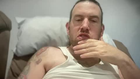 bigcocksuckingslut online show from 31, 12, 2024