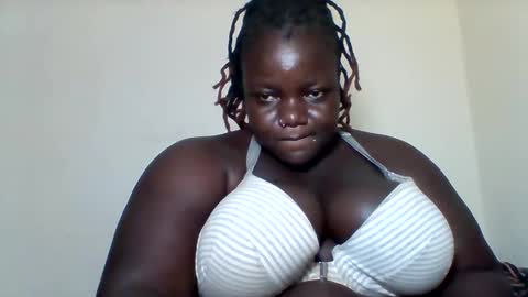 Snapshot of bigdarkass chatting on 14, 2, 2025 VIOLET online show from 14, 2, 2025