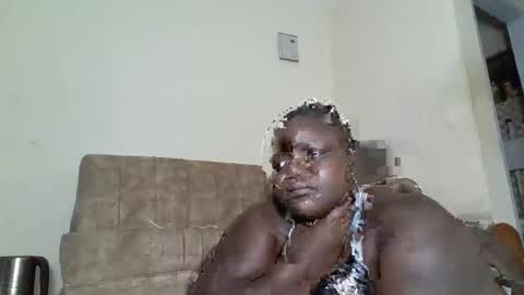 Snapshot of bigdarkass chatting on 25, 11, 2025 VIOLET online show from 25, 11, 2025