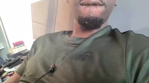 Snapshot of bigfrenchdick75 chatting on 23, 3, 2026 bigfrenchdick75 online show from 23, 3, 2026