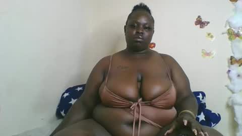 Bigg Cate online show from 10, 11, 2025