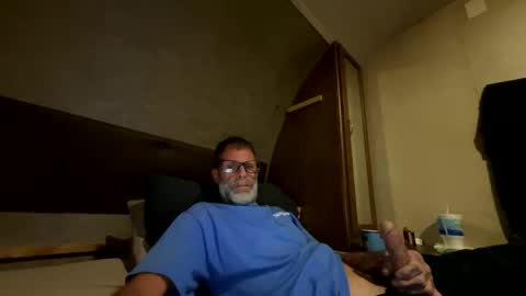 Snapshot of biggcock27 chatting on 31, 10, 2025 biggcock27 online show from 31, 10, 2025