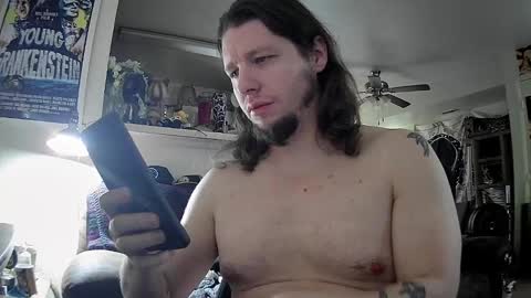 biggerisbetter21 online show from 26, 2, 2025