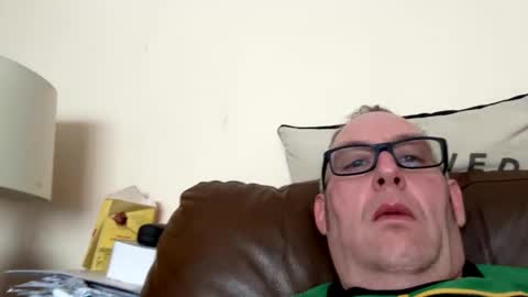 biggloves4bighands online show from 18, 4, 2026