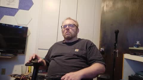 Snapshot of biggydee8989 chatting on 6, 2, 2026 biggydee8989 online show from 6, 2, 2026