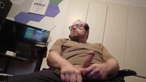 Snapshot of biggydee8989 chatting on 14, 2, 2026 biggydee8989 online show from 14, 2, 2026