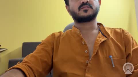 bighandsomesatisfy online show from 11, 6, 2026