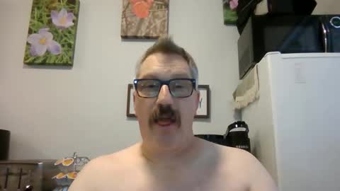 Snapshot of bignhard69_ chatting on 2, 12, 2025 Bignhard696 online show from 2, 12, 2025