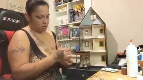 the Mini mami online show from 7, 3, 2025