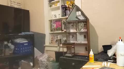 the Mini mami online show from 7, 3, 2025