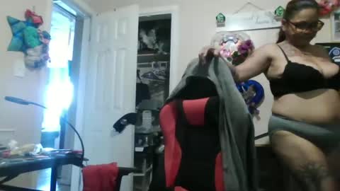 the Mini mami online show from 12, 9, 2025