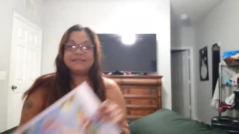 the Mini mami online show from 6, 10, 2025