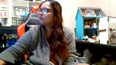 the Mini mami online show from 13, 11, 2025