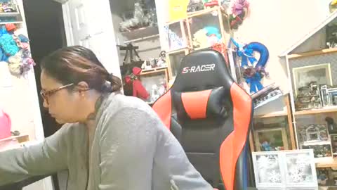 the Mini mami online show from 9, 1, 2026