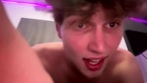 Snapshot of bigskinnyboyshh chatting on 3, 1, 2025 bigskinnyboyshh online show from 3, 1, 2025