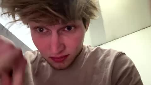 Snapshot of bigskinnyboyshh chatting on 14, 1, 2025 bigskinnyboyshh online show from 14, 1, 2025