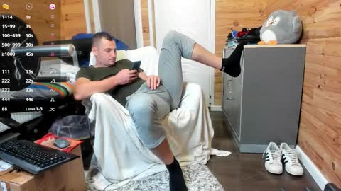 Snapshot of bigsshark chatting on 16, 10, 2025 bigsshark online show from 16, 10, 2025