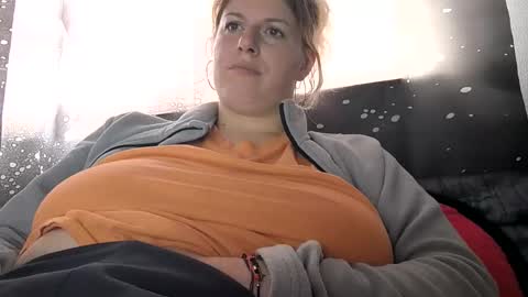 bigtitslala online show from 17, 11, 2025