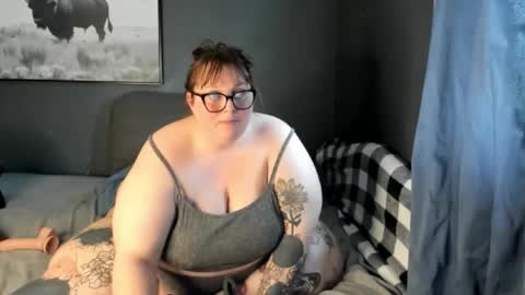Snapshot of bigtittybbw chatting on 23, 3, 2026 bigtittybbw online show from 23, 3, 2026