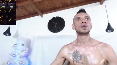 Snapshot of bigzehuz chatting on 24, 12, 2024 andres online show from 24, 12, 2024