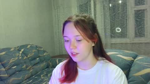 billie_kris online show from 28, 10, 2025