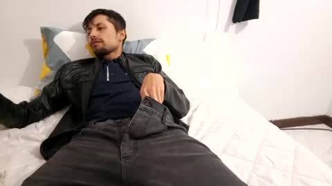 billy_magteo online show from 4, 3, 2025