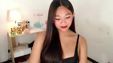 Snapshot of binnie_katchins chatting on 9, 10, 2025 binnie_katchins online show from 9, 10, 2025