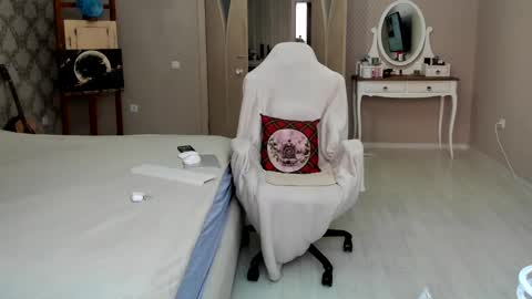 Victoria online show from 19, 2, 2025