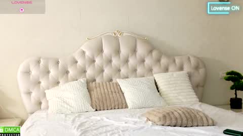 BiteFromTemptation online show from 12, 11, 2025