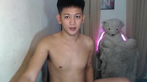 Snapshot of bj_alex31 chatting on 5, 11, 2025 alex online show from 5, 11, 2025