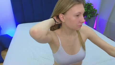Snapshot of bjliki chatting on 11, 2, 2025 Julia online show from 11, 2, 2025