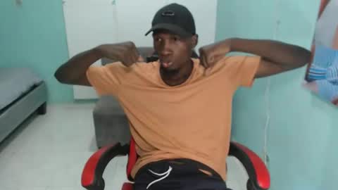 Snapshot of black30cmdick chatting on 14, 11, 2025 maquina online show from 14, 11, 2025