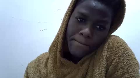 Snapshot of black_berry9 chatting on 11, 9, 2025 black_berry9 online show from 11, 9, 2025