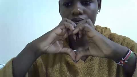 Snapshot of black_berry9 chatting on 4, 10, 2025 black_berry9 online show from 4, 10, 2025