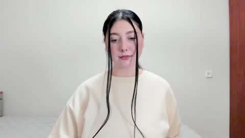 Snapshot of black_berry_bla_ck chatting on 3, 2, 2025 black_berry_bla_ck online show from 3, 2, 2025