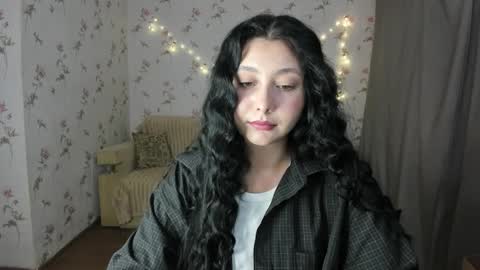 Snapshot of black_berry_bla_ck chatting on 18, 11, 2025 black_berry_bla_ck online show from 18, 11, 2025