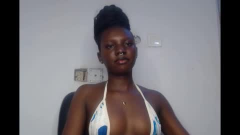 Snapshot of black_choco13 chatting on 14, 12, 2025 mercy online show from 14, 12, 2025