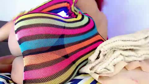 black_fire_sweet online show from 15, 10, 2025