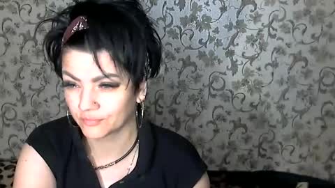 black_hot_01 online show from 9, 10, 2025