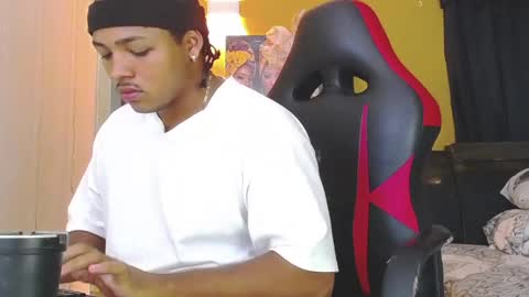 black_king_241 online show from 25, 1, 2025