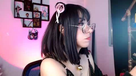 Snapshot of black_lady_05 chatting on 12, 11, 2025 millie online show from 12, 11, 2025