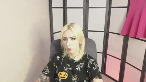 Snapshot of black_orchides chatting on 15, 7, 2026 Emily online show from 15, 7, 2026