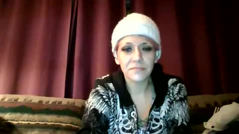 Snapshot of blackandbluepurple82 chatting on 28, 11, 2025 Purplelilly82 online show from 28, 11, 2025