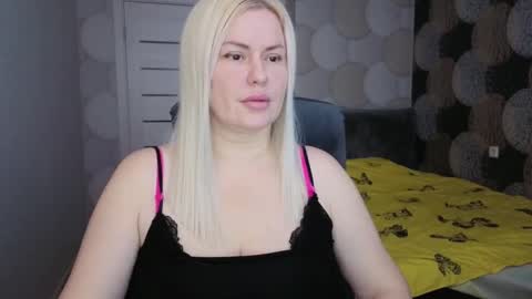 Snapshot of blackeyes11 chatting on 23, 10, 2025 blackeyes11 online show from 23, 10, 2025